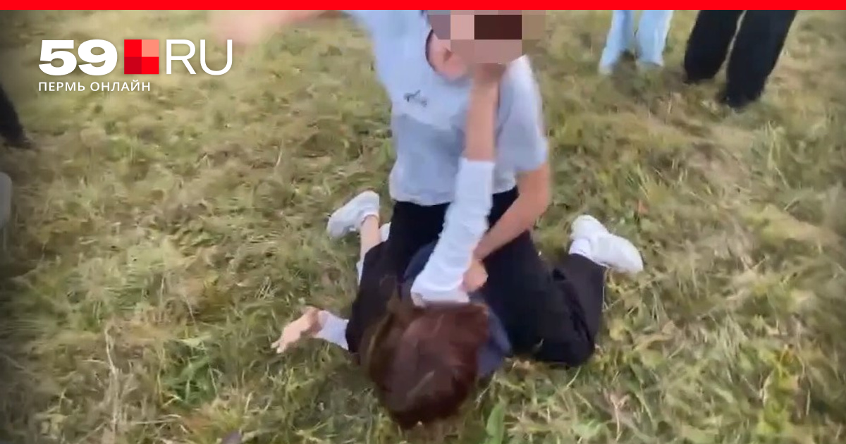 Японского деда, который бросал на спящую девушку волосы с лобка, сняли на видео
