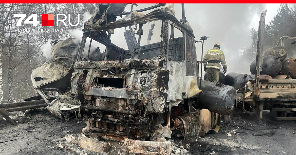 дорожные знаки на улице. свердлова 39 керчь. перекрыли дороги в самаре. улица алексея толстого 89 пересечение с венцека. перекрыли дороги в самаре.