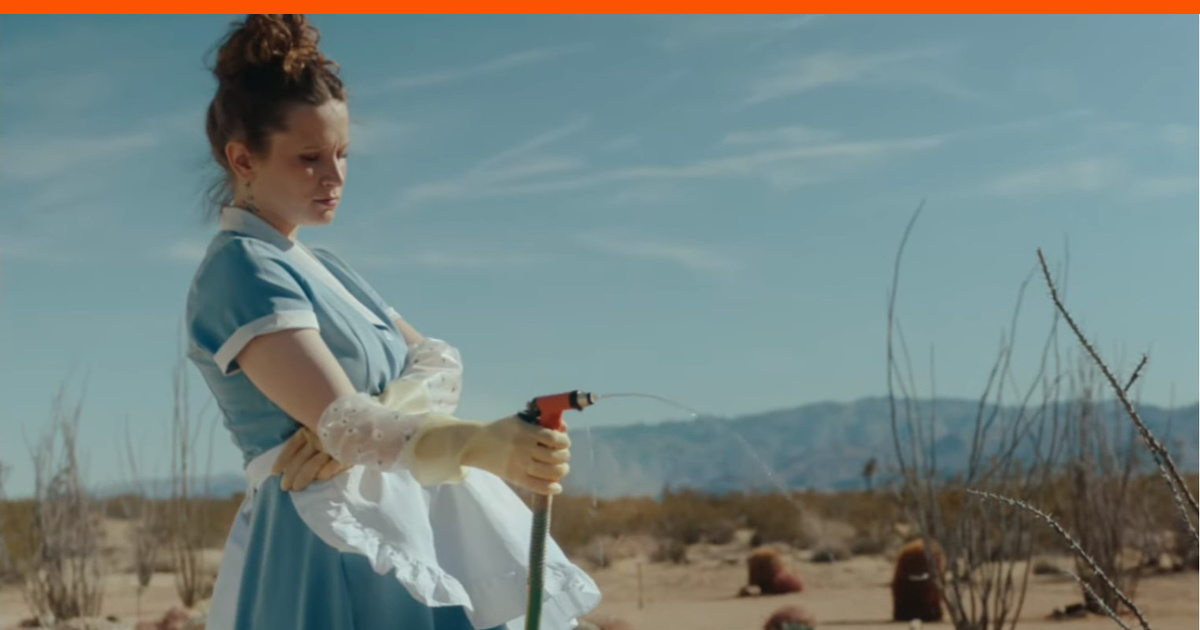 Монеточка певица. Монеточка сестра. Монеточка певица 2022. Лиза монеточка. Монеточка 2024.