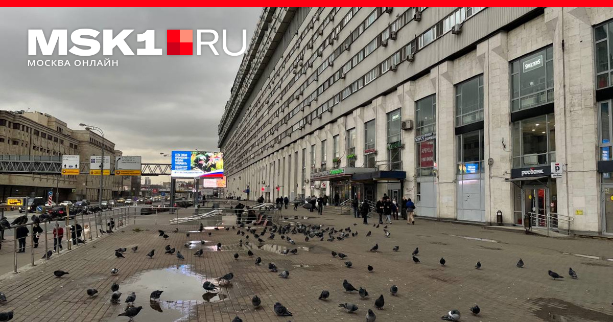 Как живет знаменитый «Дом-корабль» на Тульской: репортаж, купить ...