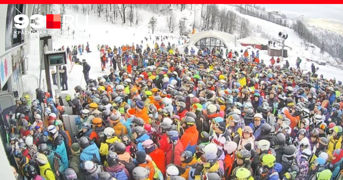 Уважение цитаты. Первую очередь даже в. Надо любить себя цитаты. Мужчины оглядываются на красивую женщину. Первую очередь даже в.