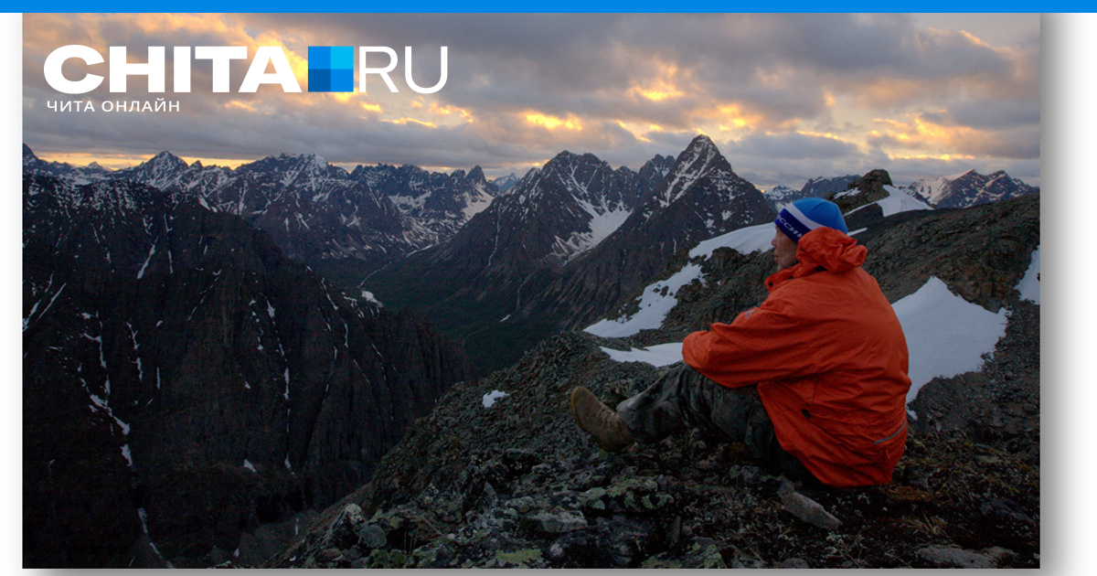 Горы мотивация. Мотиваторы с горами. Парень на горе. Пик красоты. Мужчина в горах.
