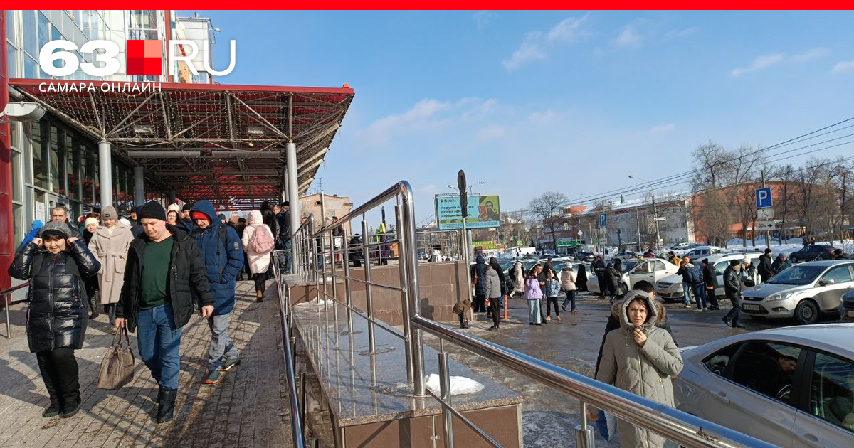 Комментарии к материалу Эвакуация ТЦ «Вива Лэнд», Самара | 63.ру ...