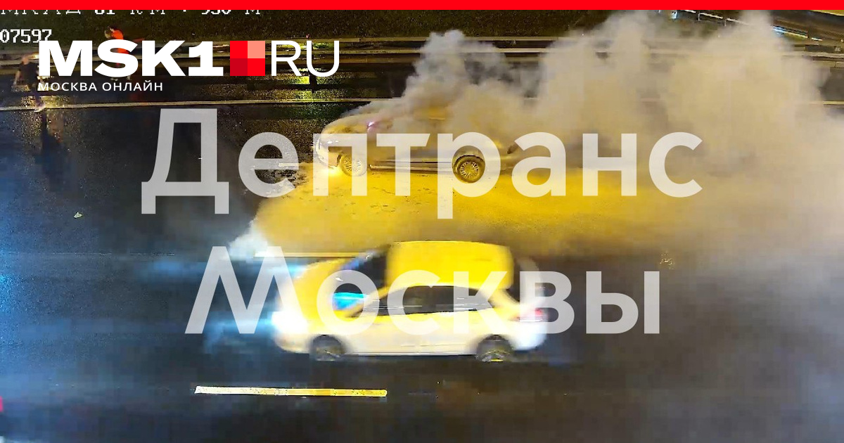 На севере Москвы загорелся легковой автомобиль: пожар на внешней ...