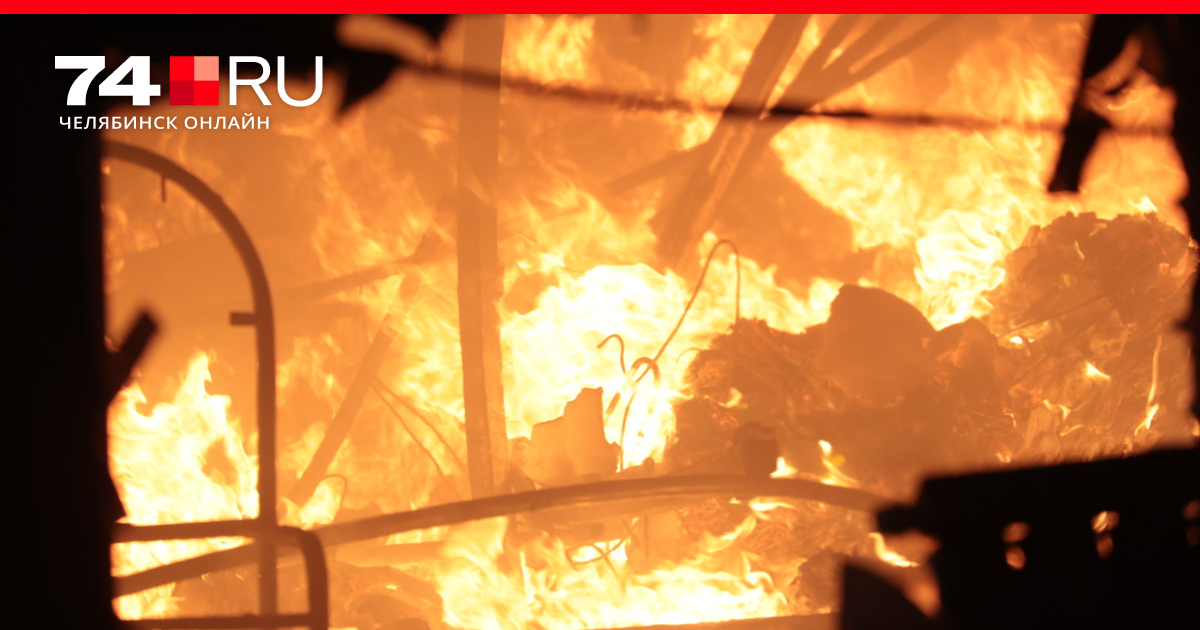 Повелитель бури (the hurt locker) 2008. Эпичный взрыв. Сапер взрывотехник. Как называется человек который взрывает. Повелитель бури фильм 2008 постер.