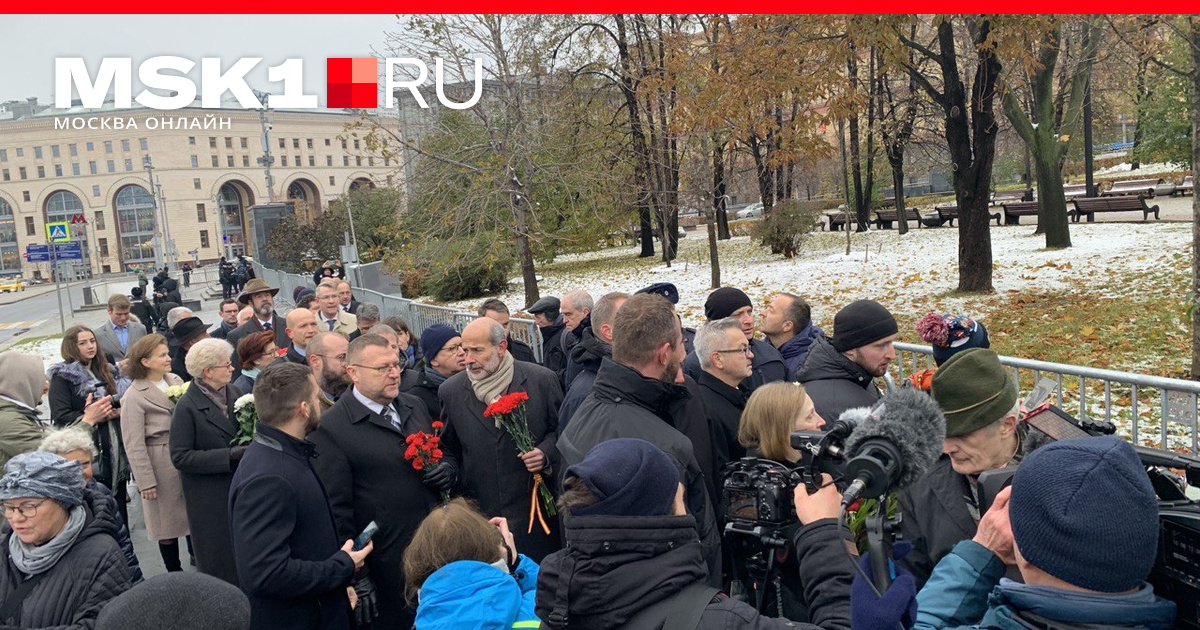 В Москве перекрыли Лубянскую площадь из-за акции памяти жертв советских ...