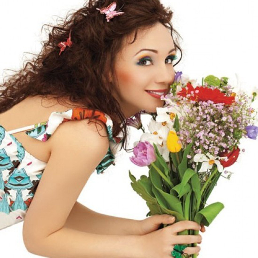 Хотите сделать сюрприз или поздравить близкого человека? Например, любимую маму? У нас вы можете заказать <b>доставку цветов</b>! Мы бережно доставим цветы адресату в любое удобное место и время! От 150 до 190 руб. по Новосибирску.