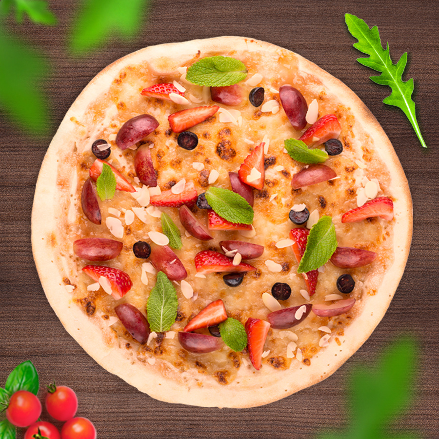 Дольчецца, или сладкая пицца, — это истинно итальянское угощение со свежими ягодами и миндалем. Идеальный десерт для дружеской встречи.