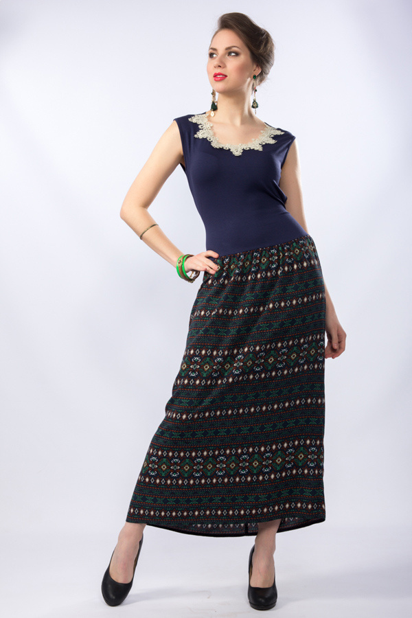 Да, <a href="http://wisell.ru/catalog/platya/p2-1964/" target="_blank">платья-макси</a> могут быть и такими! Круглый вырез украшен декоративным кружевом, линия бедра эффектно подчеркнута сборкой. Мода прошлого века превосходно смотрится на улицах большого города, ведь ретро сегодня в особом почете. <price>2600 руб.</price> Да, <a href="http://wisell.ru/catalog/platya/p2-1964/" target="_blank">платья-макси</a> могут быть и такими! Круглый вырез украшен декоративным кружевом, линия бедра эффектно подчеркнута сборкой. Мода прошлого века превосходно смотрится на улицах большого города, ведь ретро сегодня в особом почете. <price>2600 руб.</price>