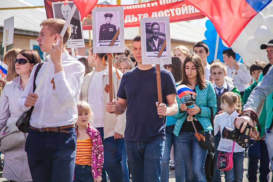 Шествие «Путь Памяти» в микрорайоне собрало порядка 1000 жителей Шествие «Путь Памяти» в микрорайоне собрало порядка 1000 жителей