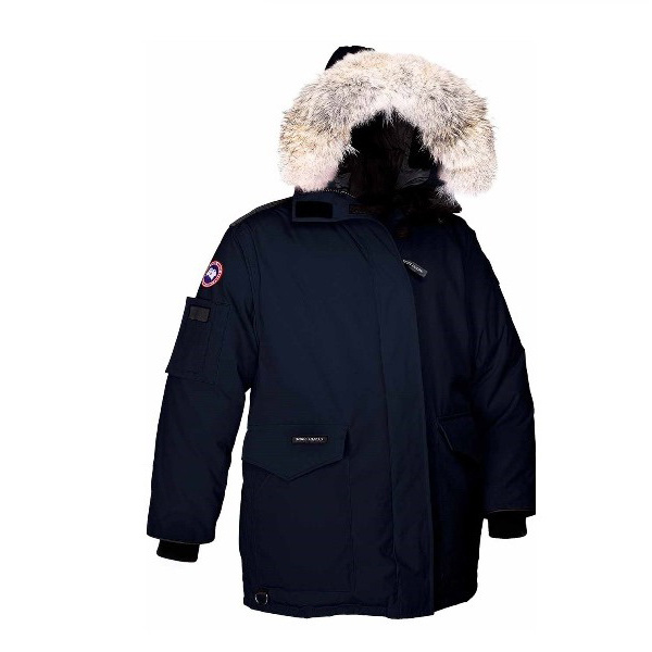 Изначально Canada Goose прославились своими арктическими куртками. Они рассчитаны на любой мороз, а выглядят также интересно как городские модели. <a href="http://www.tirol.ru/catalog/puhoviki-5204/kurtka-puhovaya-canada-goose-heli-arctic/" target="_blank">Canada Goose Heli Arctic</a>, <price> 29 500 руб.</price>