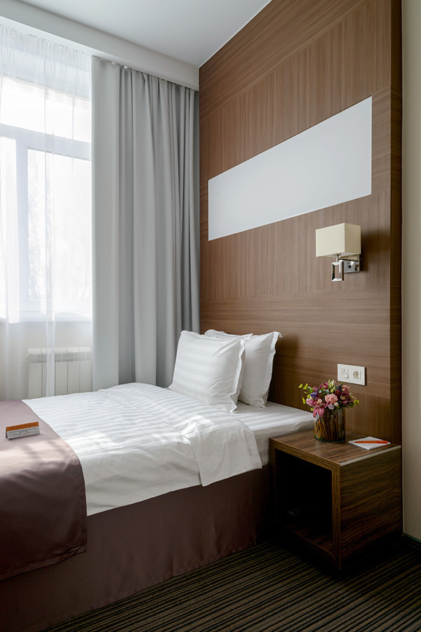 Свое название Park Wood hotel получил за расположение в зеленой зоне Академгородка. Пробуждение в березовой роще, наполненной чистым воздухом, подарит превосходное настроение и придаст сил на целый день! Свое название Park Wood hotel получил за расположение в зеленой зоне Академгородка. Пробуждение в березовой роще, наполненной чистым воздухом, подарит превосходное настроение и придаст сил на целый день!