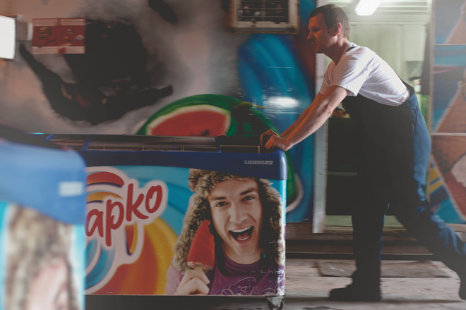 Покупая в знакомых холодильниках мороженое, сотрудники «Инмарко» знают, что это именно благодаря их труду люди по всей стране имеют возможность купить любимое мороженое, а также познакомиться с новыми вкусами и поднять себе настроение!<br><br>

Фотограф Артемьев Степан