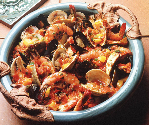 В ассортименте итальянских морепродуктов ARBI есть морские коктейли с готовыми соусами. Приготовление блюда займет всего 7 минут