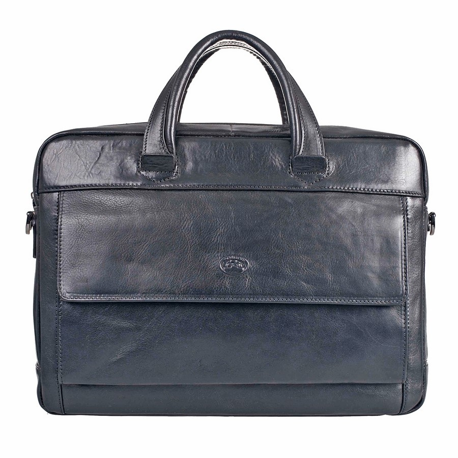 Альтернатива портфелю в ретро-стиле — классическая мужская сумка из натуральной кожи. Модели отдают предпочтение деловые мужчины, знающие, как аксессуары способны «работать» на имидж. Tony Perotti, <price>10 256 руб.</price>