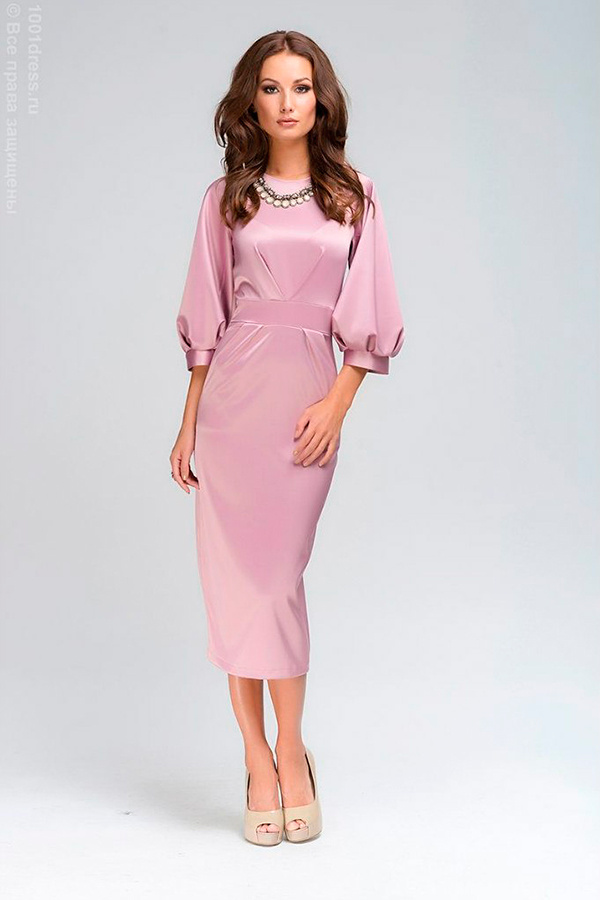 Элегантное платье цвета чайной розы длины миди превосходно подойдет для любого праздника. <price><nobr>3700 руб.</nobr></price>