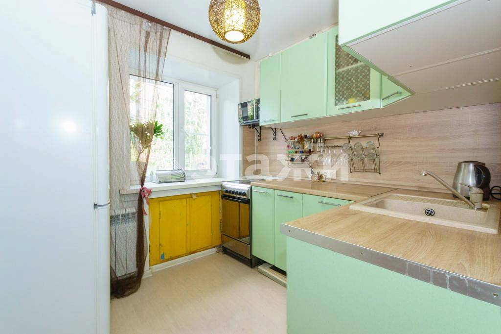 Тем, кто мечтал жить в самом центре Новосибирска, предлагается <a href="http://novosibirsk.etagi.com/realty/1240085/?utm_source=ngs&utm_medium=article&utm_content=ppolka24&utm_campaign=august" target="_blank">очень интересная квартира</a> в 350 метрах от памятника Ленину. Две комнаты, полы с подогревом и ремонт — о том, как купить эту квартиру и посмотреть на нее, расскажет Дмитрий Владиславович, 8-965-990-07-95. Тем, кто мечтал жить в самом центре Новосибирска, предлагается <a href="http://novosibirsk.etagi.com/realty/1240085/?utm_source=ngs&utm_medium=article&utm_content=ppolka24&utm_campaign=august" target="_blank">очень интересная квартира</a> в 350 метрах от памятника Ленину. Две комнаты, полы с подогревом и ремонт — о том, как купить эту квартиру и посмотреть на нее, расскажет Дмитрий Владиславович, 8-965-990-07-95.