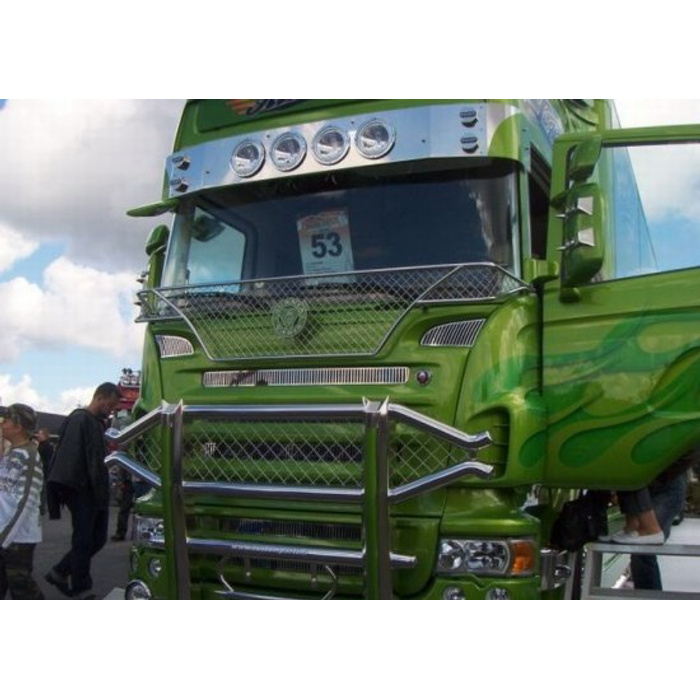 Грузовик 2009. Шоу грузовиков. Шоу грузовиков в Финляндии. Тюнинг грузовых автомобилей. Показ грузовиков.