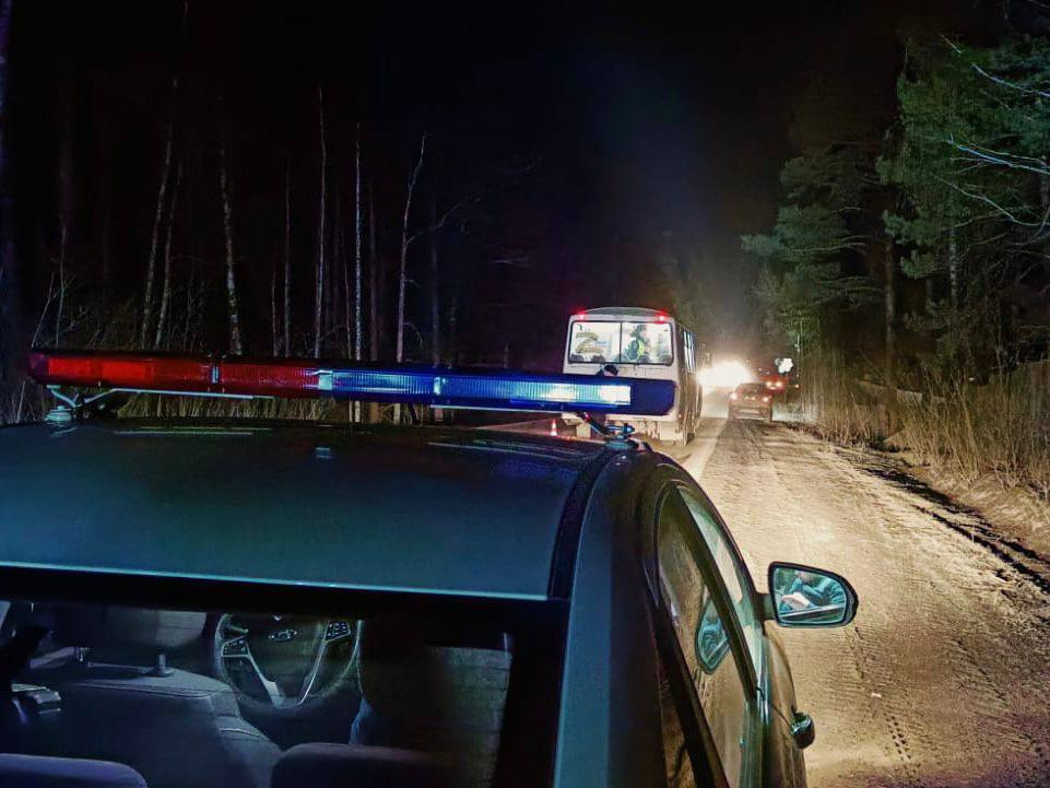 На Урале водитель пассажирского автобуса сбил мужчину. Тот умер на месте
