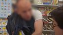 «Скорее всего, это заказ»: директор книжного магазина в Челябинске задержала вора с полным рюкзаком атласов