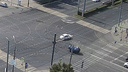 На перекрестке в центре Челябинска от удара с «Ладой» перевернулся Ford