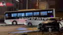Вылетел на встречку и врезался в автобус — жесткое ДТП произошло во Владивостоке
