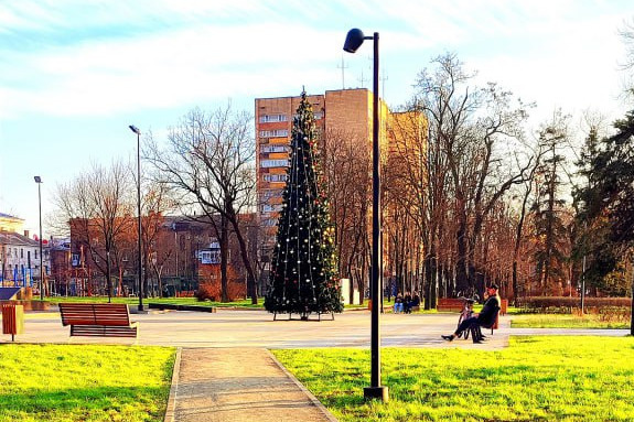 Женщина ищет парня для секса в Луганске