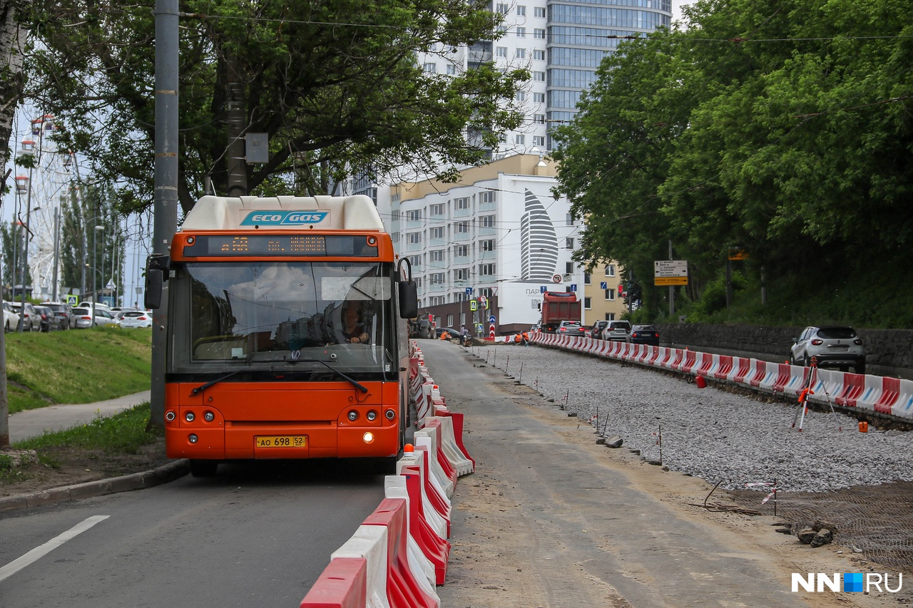 В центре Нижнего изменят схему движения автобусов и маршруток из-за ремонта трамвайных путей