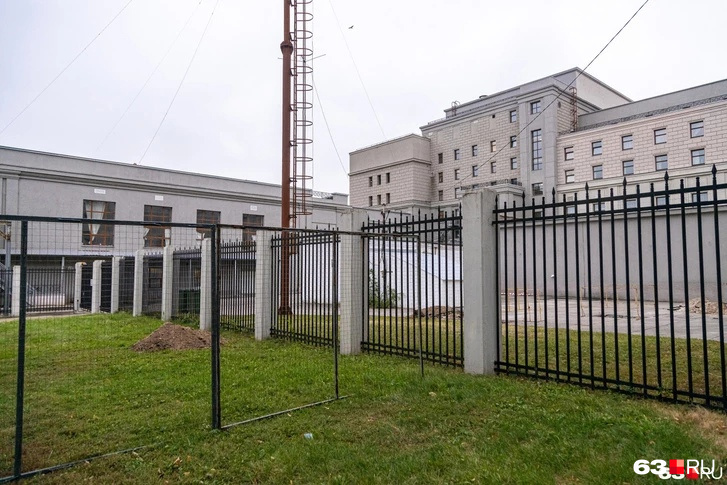 Вот так выглядит вход в бункер Калинина Вот так выглядит вход в бункер Калинина