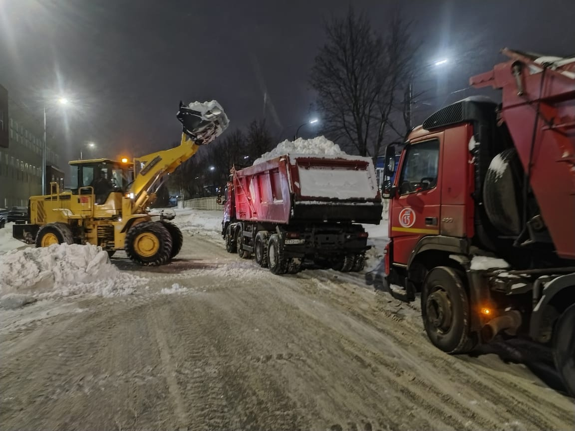 Почти 40 см снега насыпало Петербургу с начала снегопадов, вывезенного перевалило за 170 тысяч «кубов»