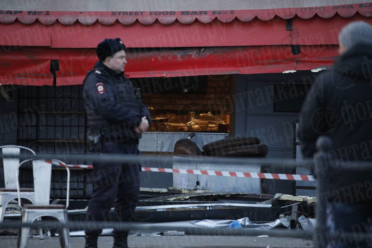 Пятеро студентов СПбГУ пострадали при теракте в кафе на Васильевском острове