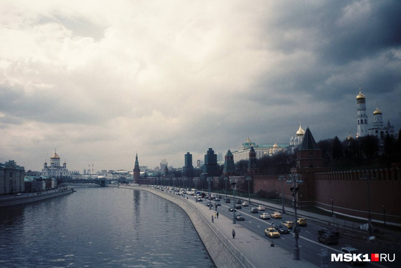 Вид на Москву-реку с Большого Москворецкого моста