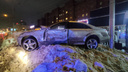 Пьяный водитель Mercedes врезался в пассажирский автобус на остановке в Новосибирске