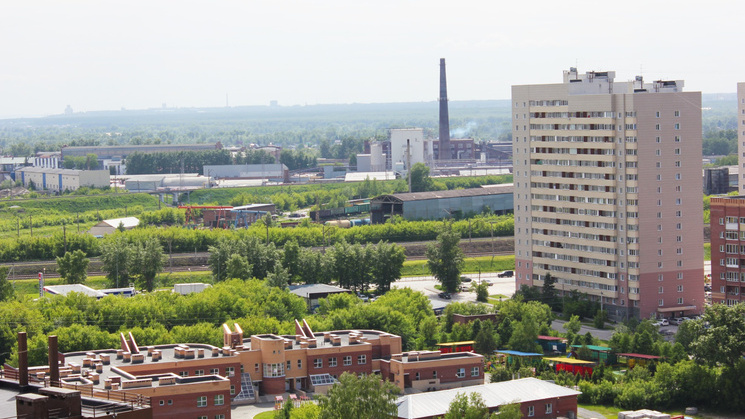 Новосибирский завод ответил на претензии о загрязнении воздуха на Первомайке — жителям не понравился запах серы