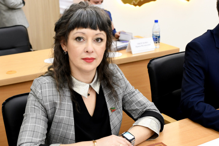 Депутат от КПРФ Шульгина объяснила, почему проголосовала за рост зарплат вразрез партии
