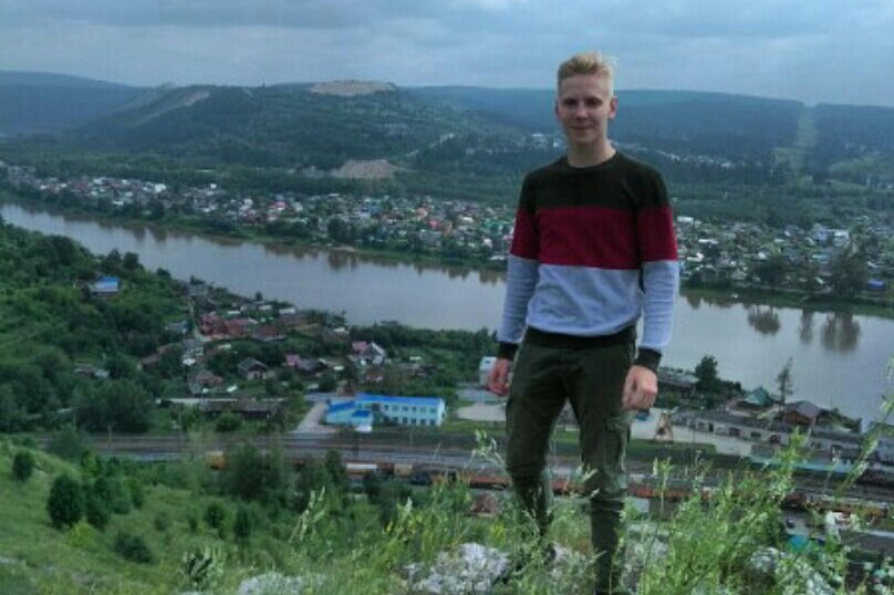 Только получил диплом: стало известно имя парня на самокате, которого насмерть снес внедорожник в Екатеринбурге