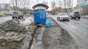 Суровая реальность: как выглядят остановки на окраине Новосибирска — фоторепортаж, который может шокировать