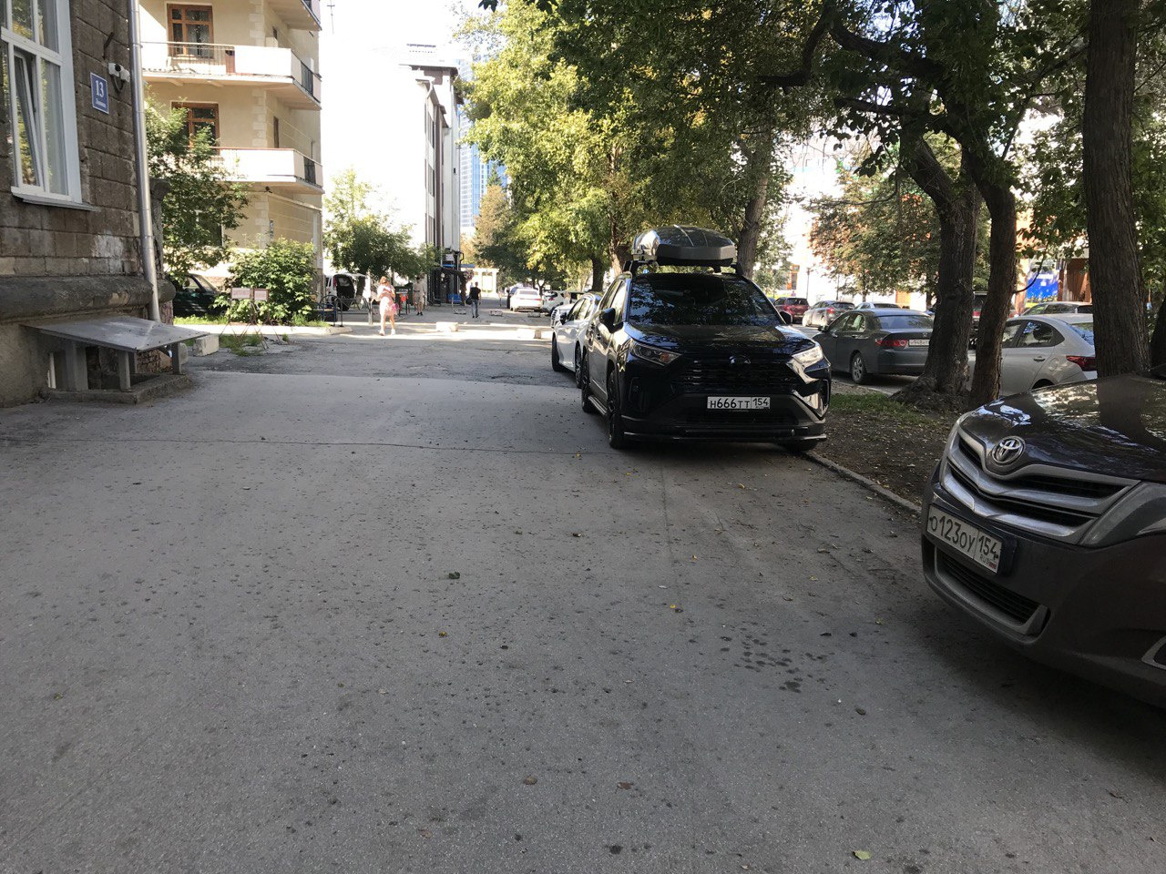 Ты не ты, когда паркуешься не на тротуаре Ты не ты, когда паркуешься не на тротуаре