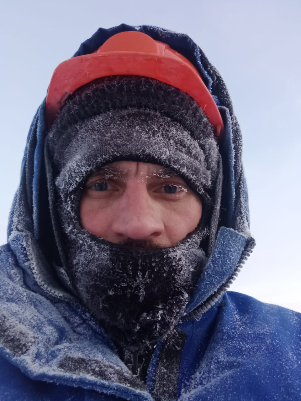 Уже полгода мужчина находится в Волгоградской области, но не может вернуться к привычной гражданской жизни Уже полгода мужчина находится в Волгоградской области, но не может вернуться к привычной гражданской жизни