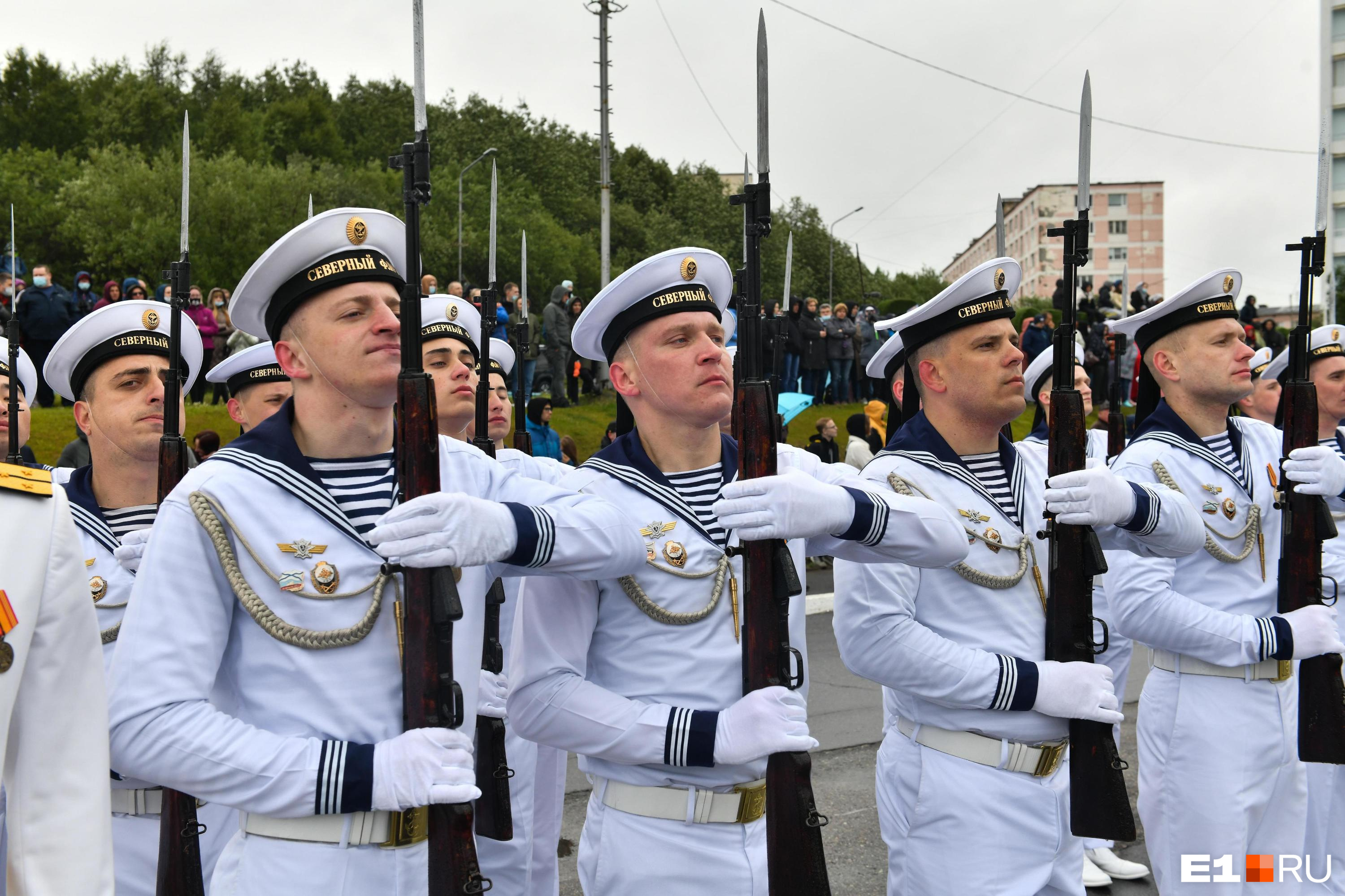 Поздравления на День военно-морского флота 2024 в стихах и прозе
