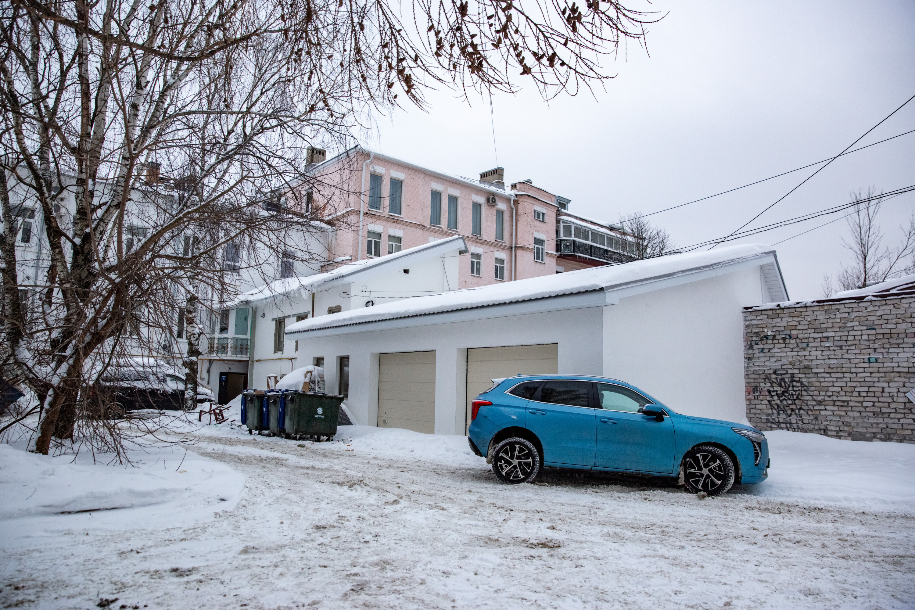 Ярославский бизнесмен незаконно построил гараж в зоне ЮНЕСКО | 16.01.2024 |  Ярославль - БезФормата