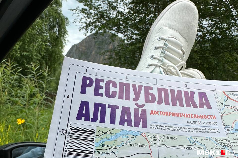 «Дешевле отпуск только в деревне». Как многодетная семья из Екатеринбурга отдохнула на Алтае