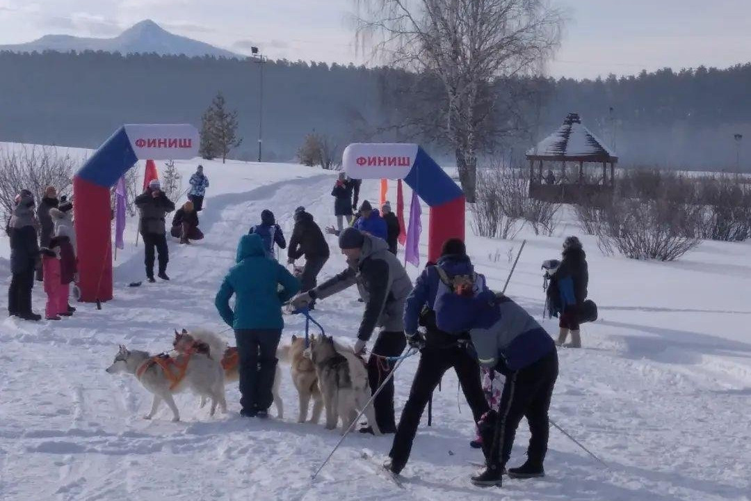 А вот еще немного зимних забав