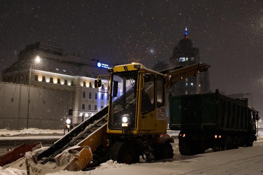 За понедельник Петербургу насыпало снега — как за всю минувшую неделю