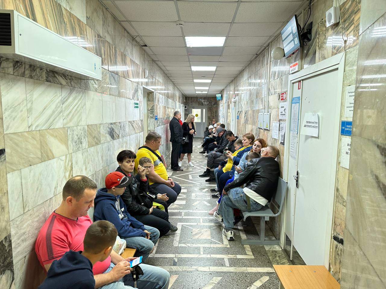 Длинные очереди в городских травмпунктах стали для красноярцев обыденным делом Длинные очереди в городских травмпунктах стали для красноярцев обыденным делом