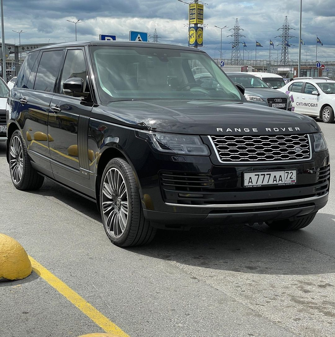 Тюменцы успели сфотографировать автомобиль на одной из парковок города Тюменцы успели сфотографировать автомобиль на одной из парковок города