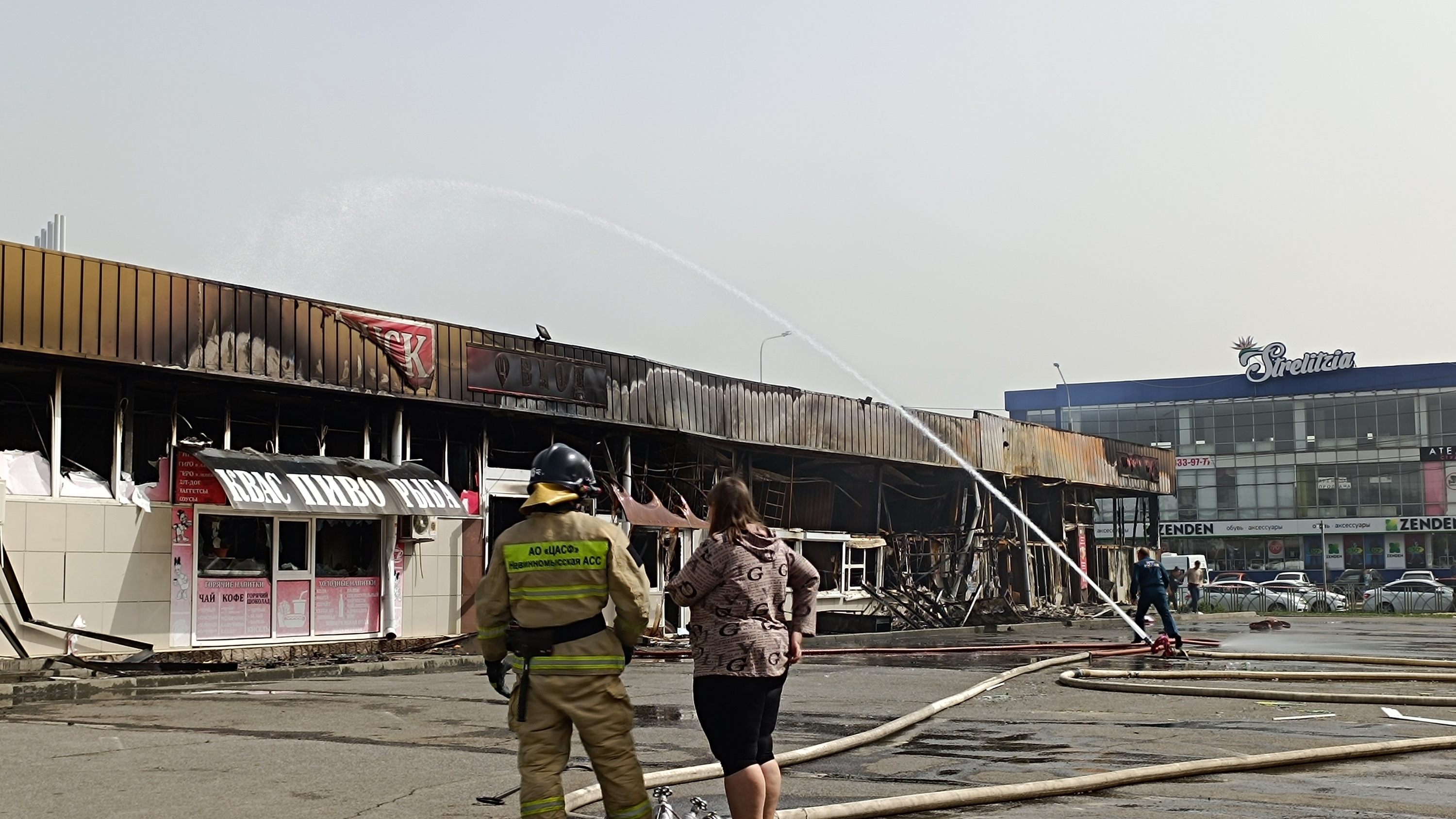 «Сгорело <nobr class="_">20 лет</nobr> жизни»: что происходит на рынке в Невинномысске после страшного пожара