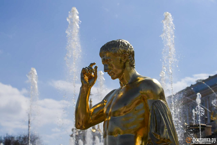 Весенний праздник фонтанов в Петергофе посвятят Alma Mater