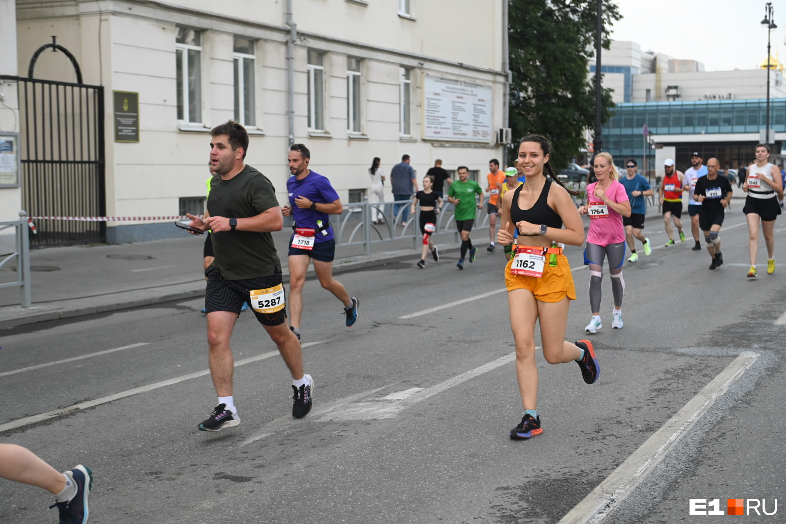 Старт марафона Европа Азия