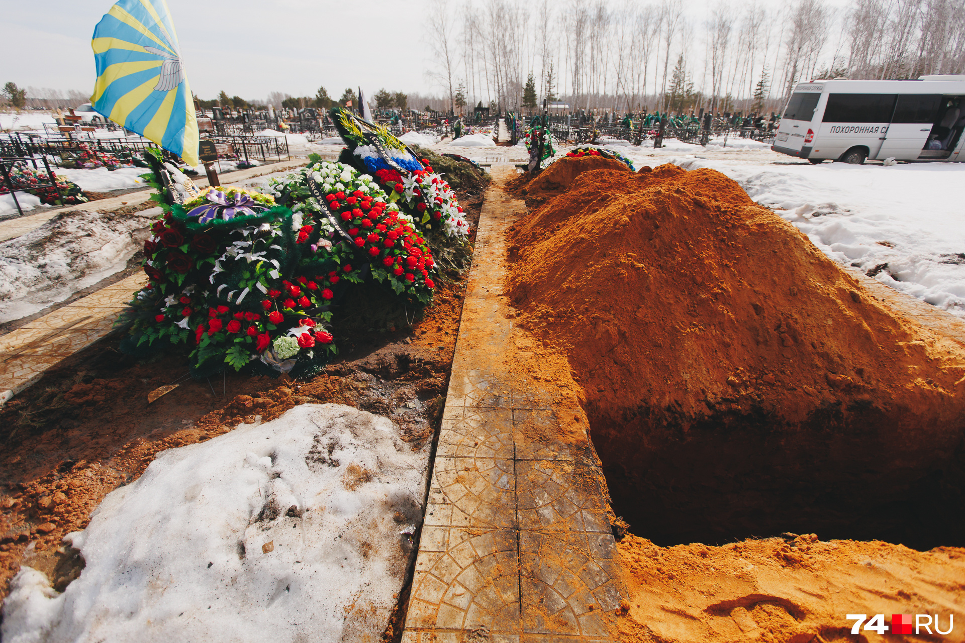 На аллее ZOV подготовлены две новые могилы На аллее ZOV подготовлены две новые могилы